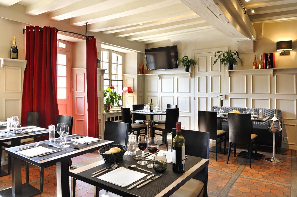 Le Saint-Jacques Hotel Cloyes-sur-le-Loir Exterior photo