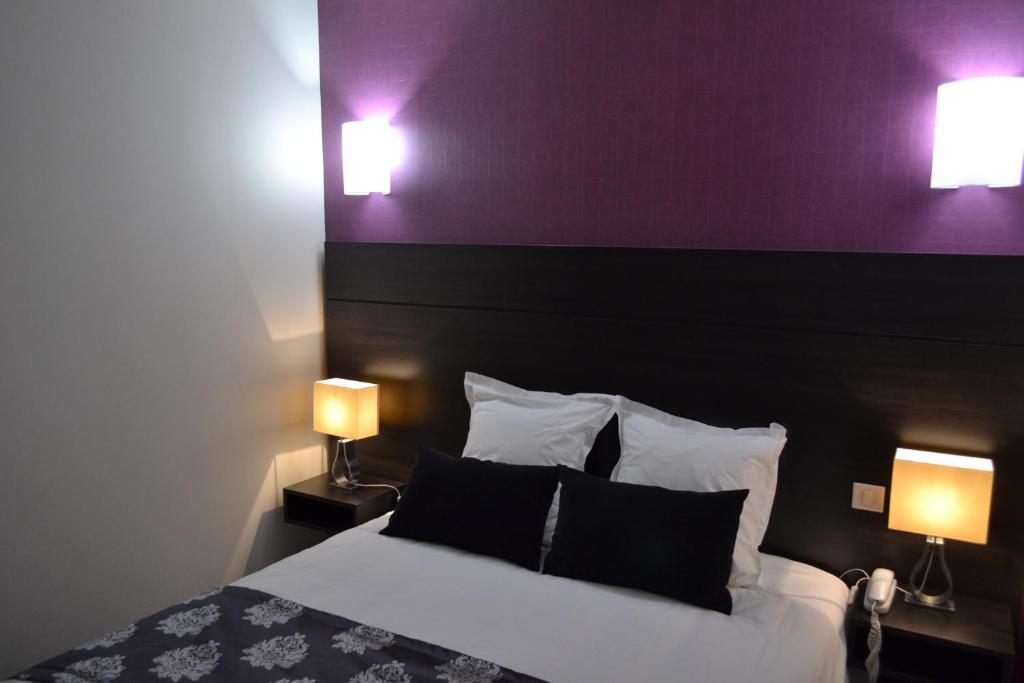 Le Saint-Jacques Hotel Cloyes-sur-le-Loir Exterior photo
